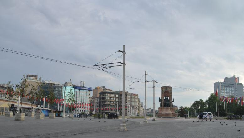 4 günlük kısıtlamanın ilk gününde İstanbul boş kaldı 1