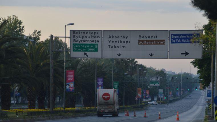 4 günlük kısıtlamanın ilk gününde İstanbul boş kaldı 11