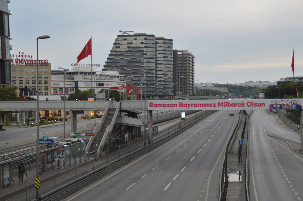 İstanbul'da bayramın ikinci günü de sessizlik sürüyor 1