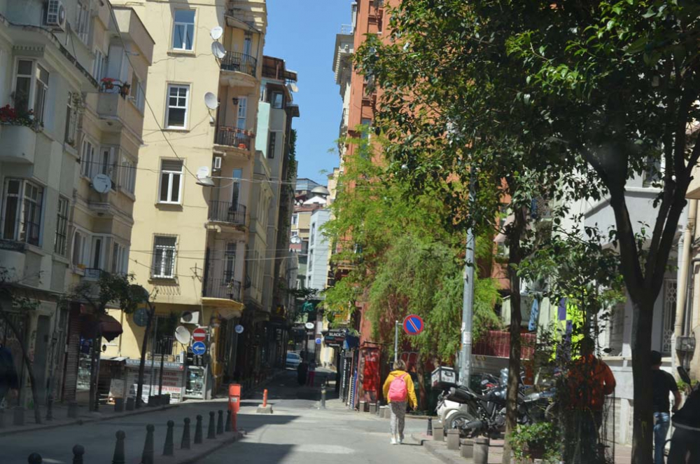 İstanbul'da tarihinin en sessiz bayramı! Sokaklar bomboş, her yer kapalı.. 22