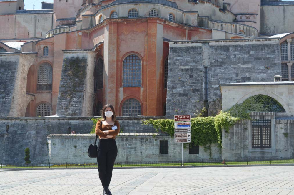 İstanbul'da tarihinin en sessiz bayramı! Sokaklar bomboş, her yer kapalı.. 4