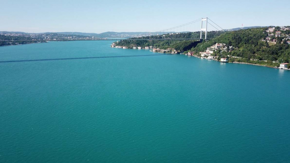 İstanbul Boğazı'nı hiç böyle görmediniz! Turkuaz rengine büründü 3