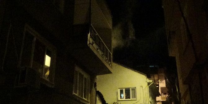 Bursa'da korkutan yangın! Mahalleli sokağa döküldü