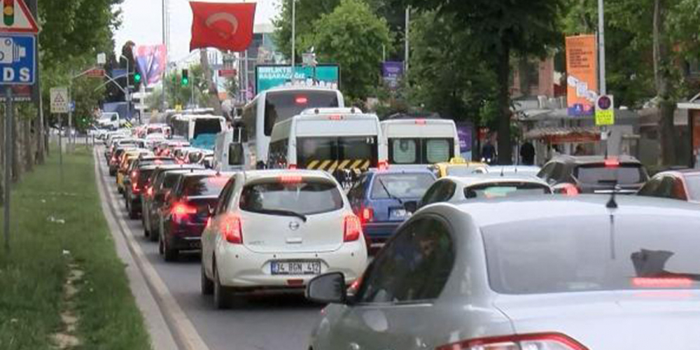 Kısıtlama sonra erdi! İstanbul'da bu sabah mesai başladı 5