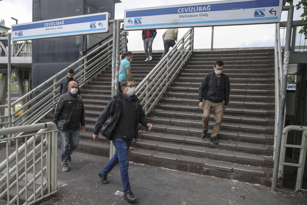 İstanbul yasağın ardından güne hareketli başladı 12