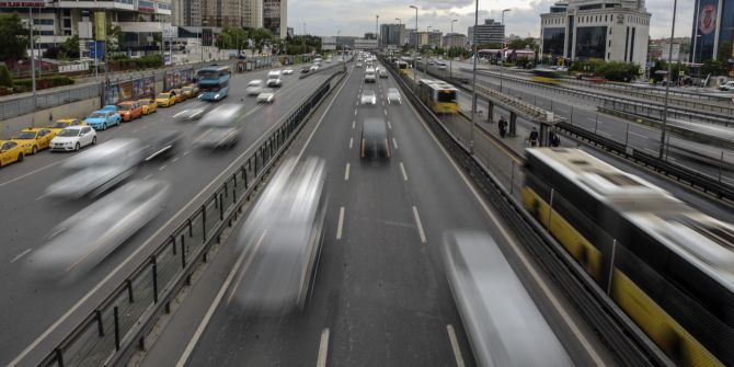 İstanbul yasağın ardından güne hareketli başladı