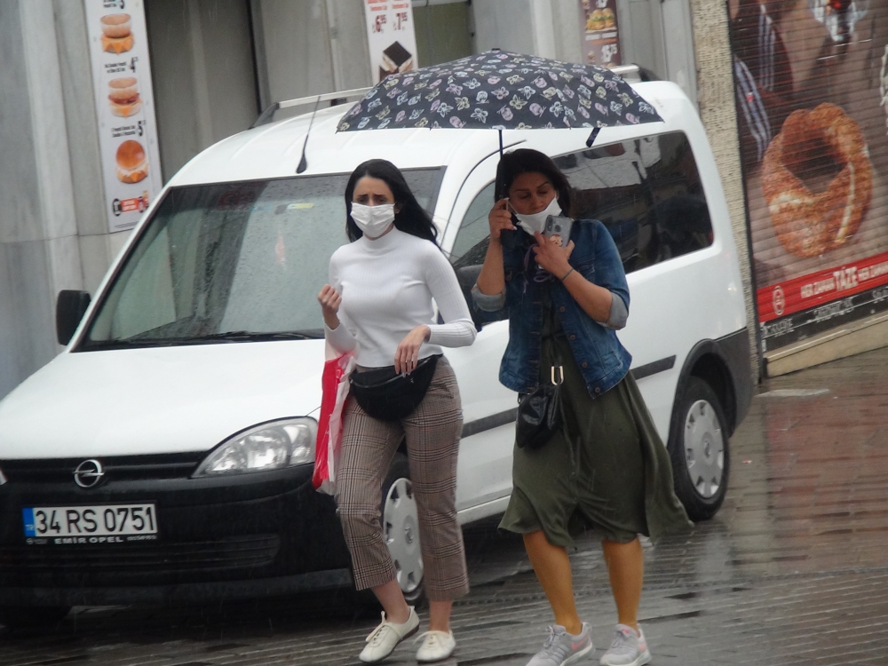 Kısıtlama sonrası Taksim Meydanı ve İstiklal Caddesi'nde hareketlilik 11