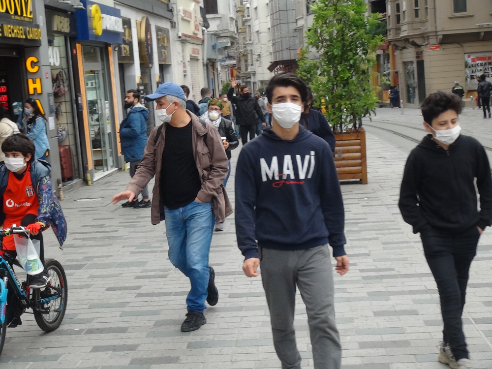 Kısıtlama sonrası Taksim Meydanı ve İstiklal Caddesi'nde hareketlilik 6