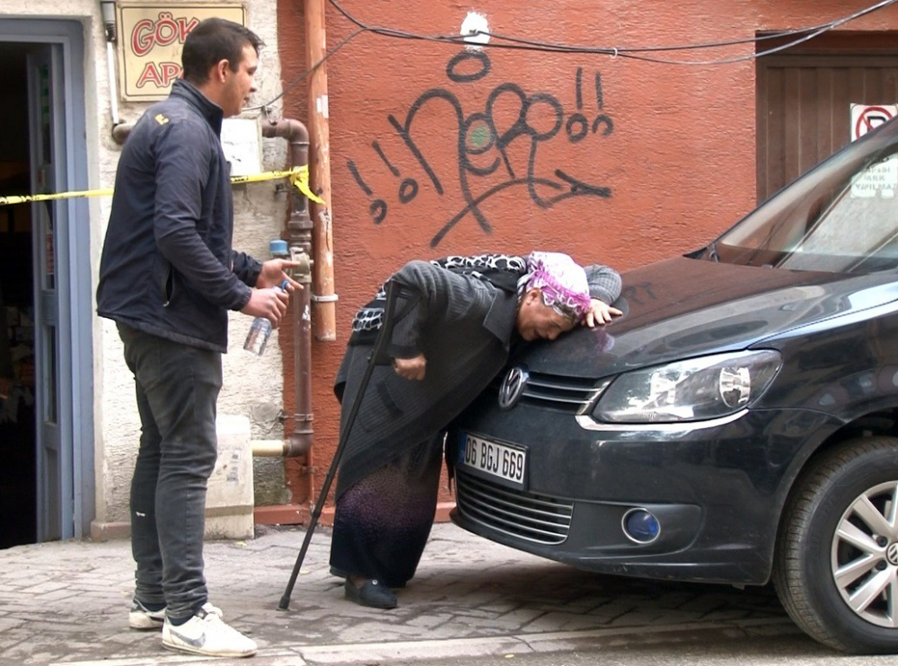 Sevgili cinayeti! Erkek arkadaşını göğsünden bıçaklayarak öldürdü 1