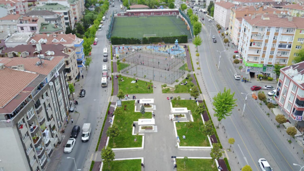 İstanbul'un o ilçesinde koronavirüse davetiye çıkaran görüntüler! 14