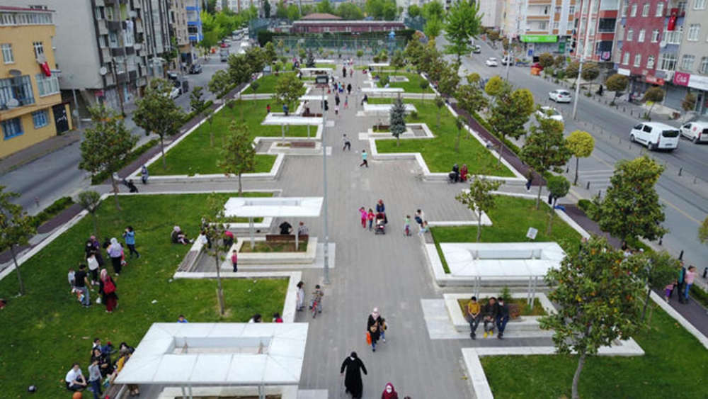 İstanbul'un o ilçesinde koronavirüse davetiye çıkaran görüntüler! 6