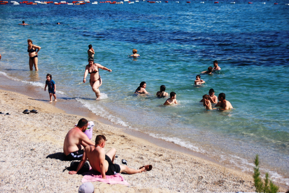 Tatilciler Bodrum'a akın etti! Nüfusun 4 katına çıkması bekleniyor 3