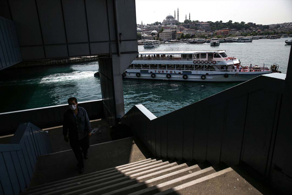 İstanbul yeni normalin ikinci haftasında! Vatandaşlar maskeye alıştı 24