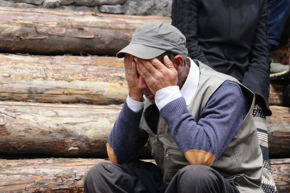 Ağrıda feci olay! Tandıra düşen kızını kurtarmak isteyen anne yanarak can verdi 5