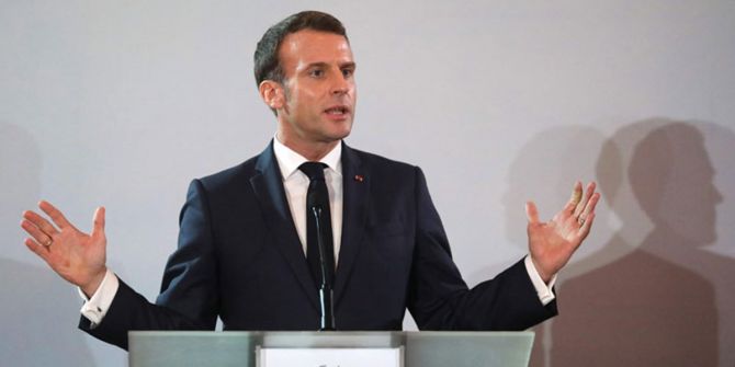 Macron istifa mı edecek? Fransa'yı sallayan iddia