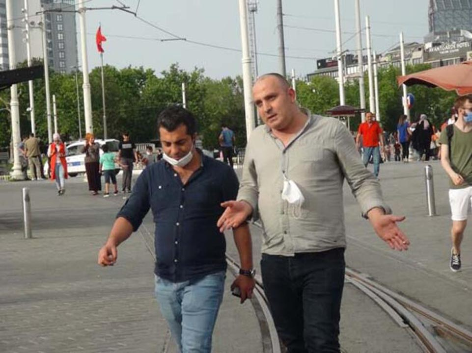 Taksim'de koronavirüs tedbirlerinden eser yok! 14