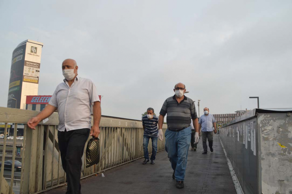 Maske takma zorunluğu başladı! İstanbullular güne maske takarak başladı 9