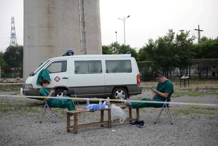 Dünyada ikinci dalga resmen hortladı! 9