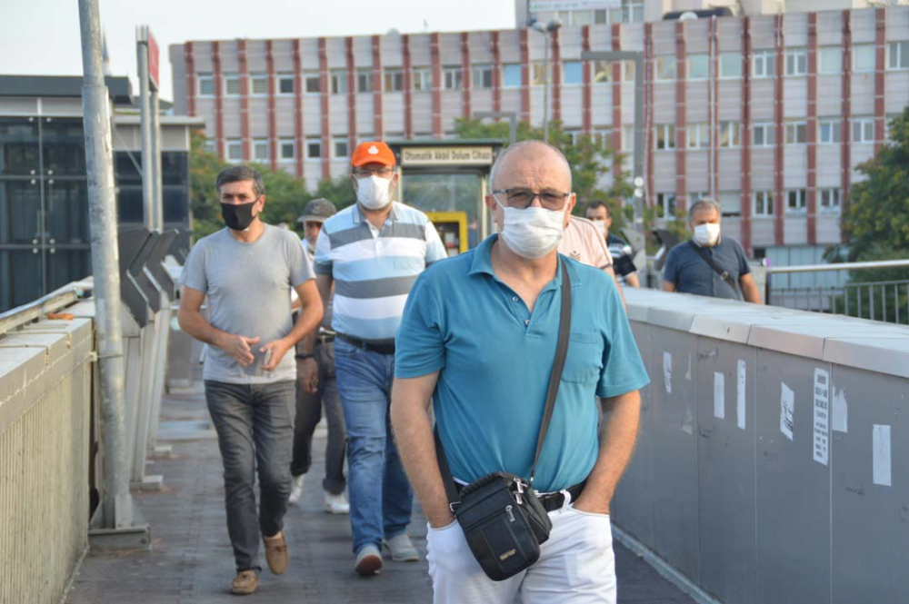 İstanbul yeni güne hareketli başladı! Trafik yoğunluğu dikkat çekti 3