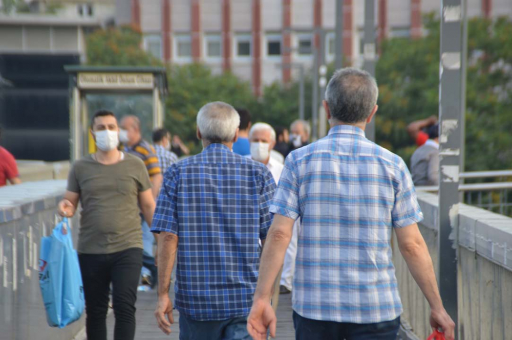 İstanbul yeni güne hareketli başladı! Trafik yoğunluğu dikkat çekti 4