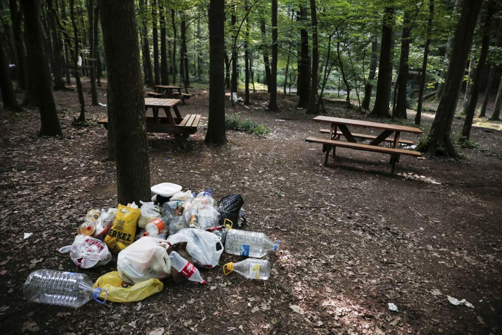 Belgrad Ormanı'nda utandıran görüntüler! Buldukları gibi bırakmadılar 6