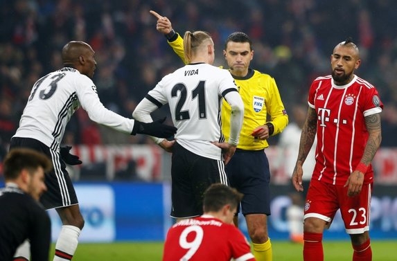 Bayern Münih maçının ardından Sosyal Medya Atiba'yı konuştu 2