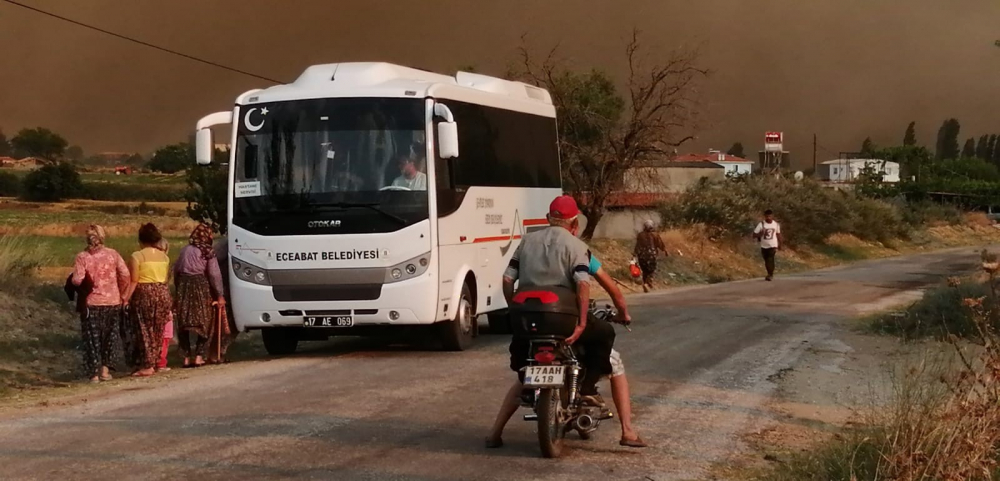 Çanakkale alev alev yanıyor! Vali Aktaş'tan yeni açıklama 1