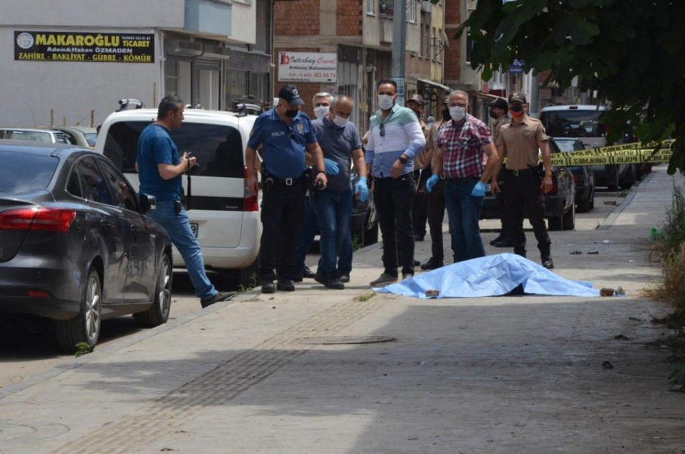 Ordu'da sevgilisini silahla öldüren katil zanlısı, polisi görünce kendini vurdu 4