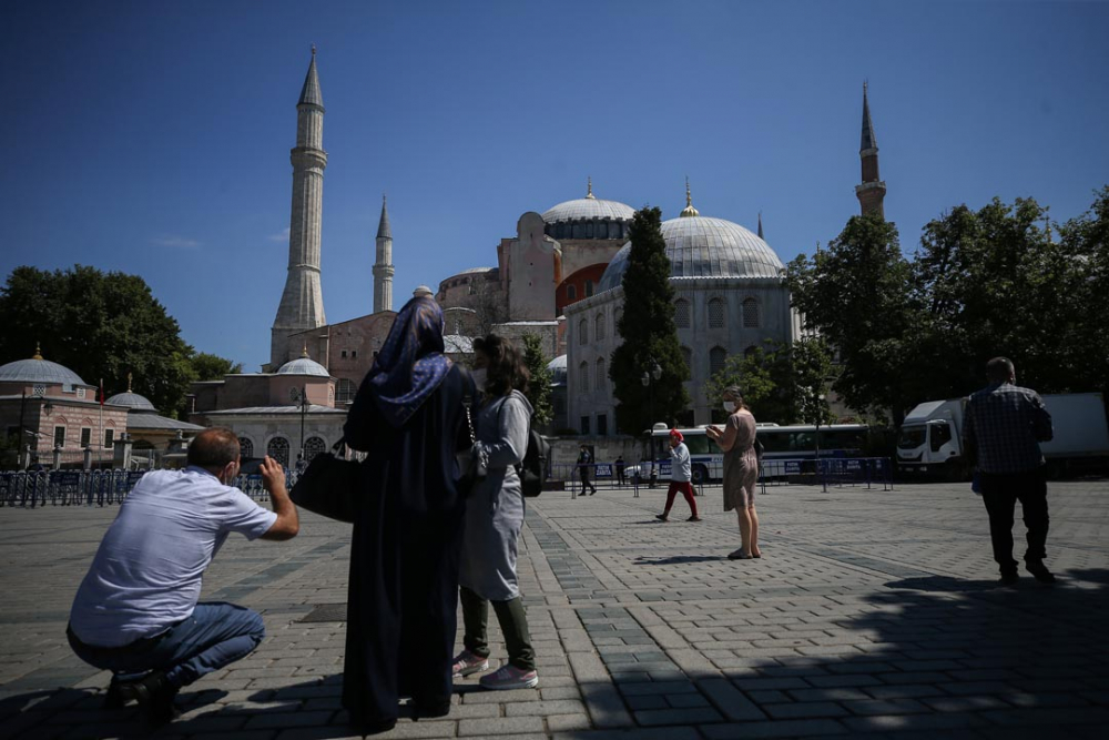 Ayasofya'ya ibadet yolu açıldı! Vatandaşlar akın etti 6