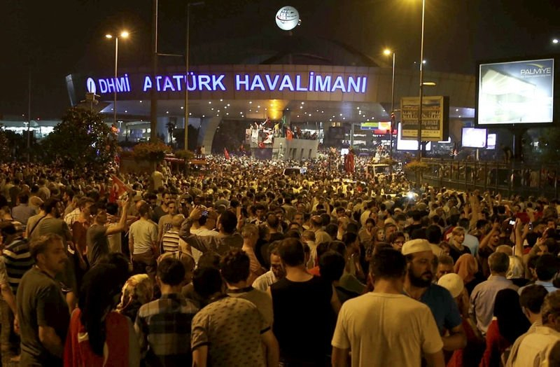 İşte 15 Temmuz Gecesinin Unutulmaz Görselleri ! 12