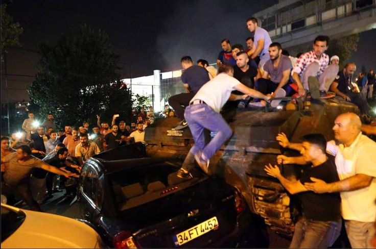 İşte 15 Temmuz Gecesinin Unutulmaz Görselleri ! 24