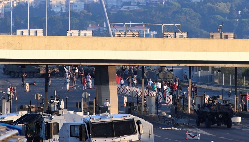 İşte 15 Temmuz Gecesinin Unutulmaz Görselleri ! 4