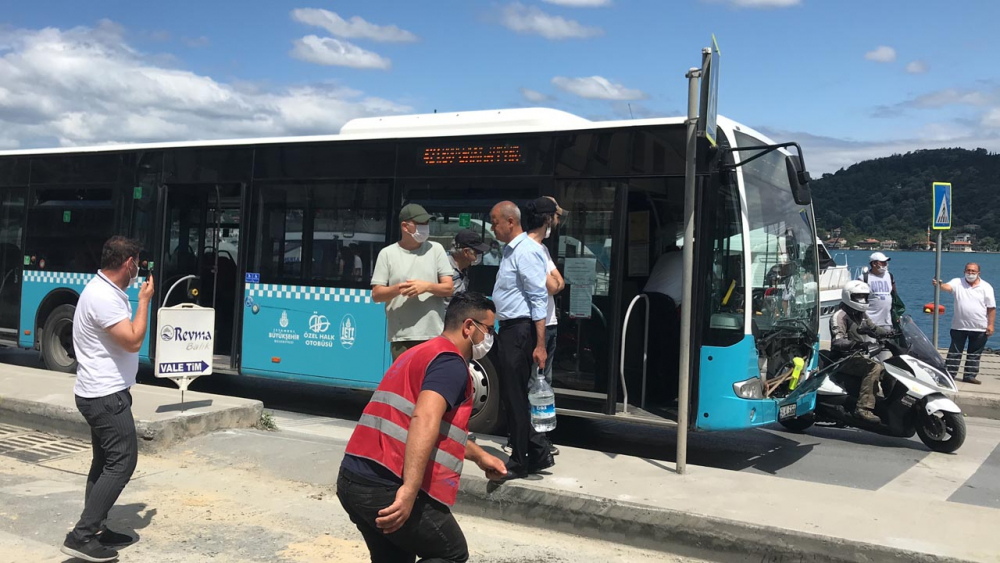 Telefonla konuşan otobüs şoförü, yaya geçidindeki kadına çarptı 7