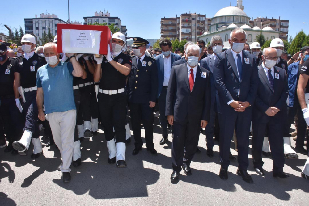 Van şehitleri memleketlerinde son yolculuğuna uğurlandı 2