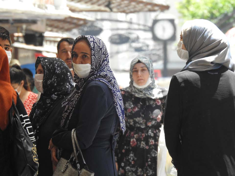 Gaziantep diken üstünde! 18 bin kişi koronavirüs karantinasında 2