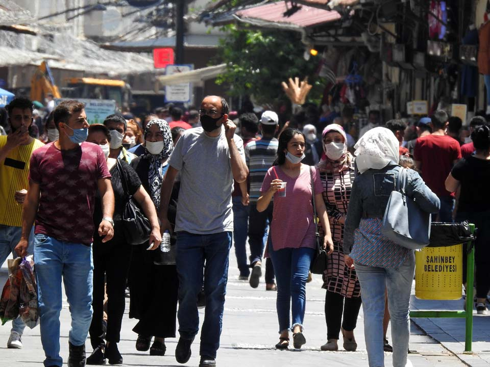 Gaziantep diken üstünde! 18 bin kişi koronavirüs karantinasında 9