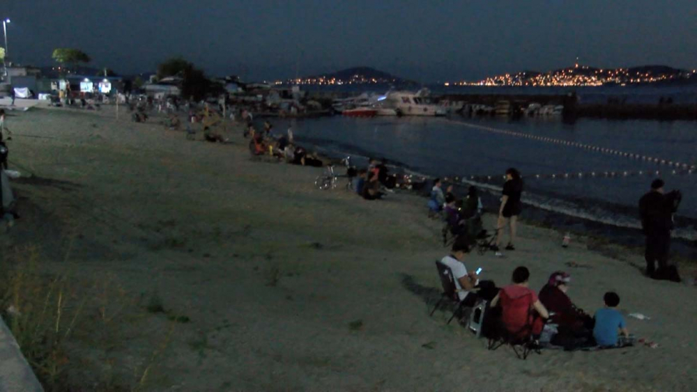 İstanbullular, Caddebostan Sahili ve Maçka Parkına akın etti 3