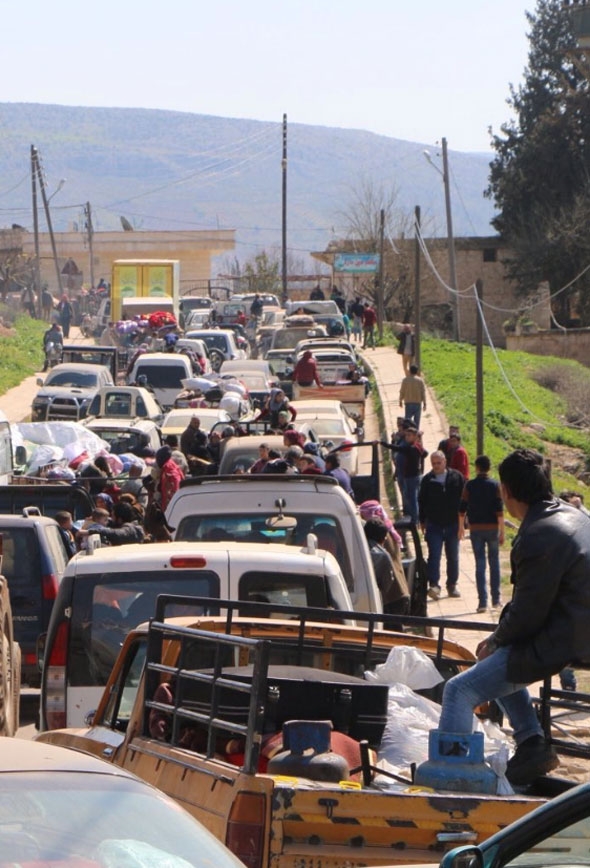 Afrin'de siviller YPG/PKK'yı dinlemedi Afrin'i boşaltıyor 1