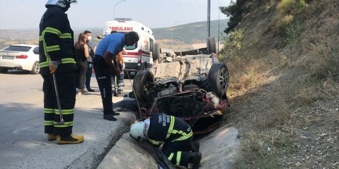 Korkunç kaza! Otomobil su kanalına devrildi