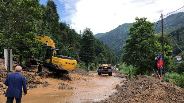 Rize Ayder Yaylası yolunda heyelan! 2