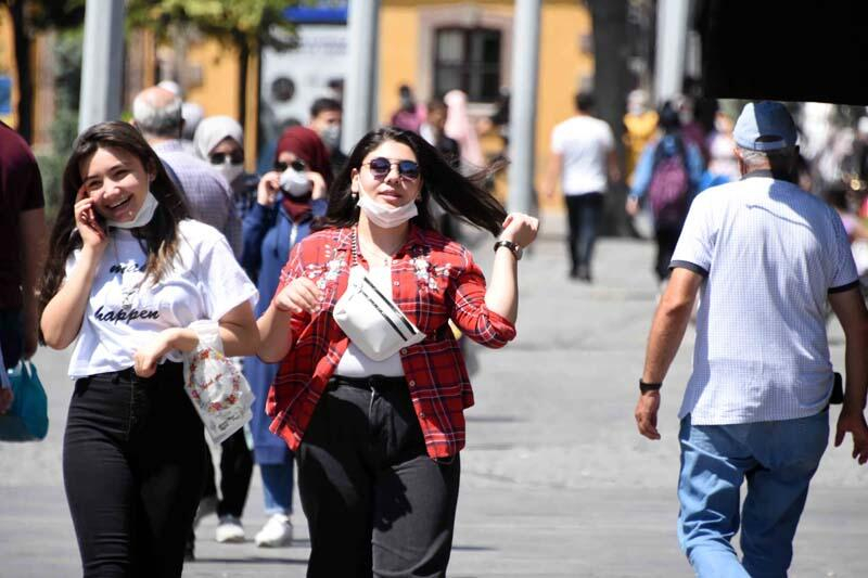 Vaka sayısındaki artışa rağmen maske takmayanlar çoğunlukta! 2