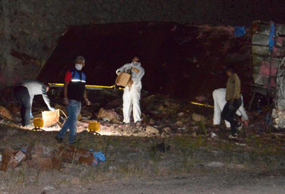 Erzurum'da dinamit yüklü kamyon kaza yaptı: 2 ölü 5