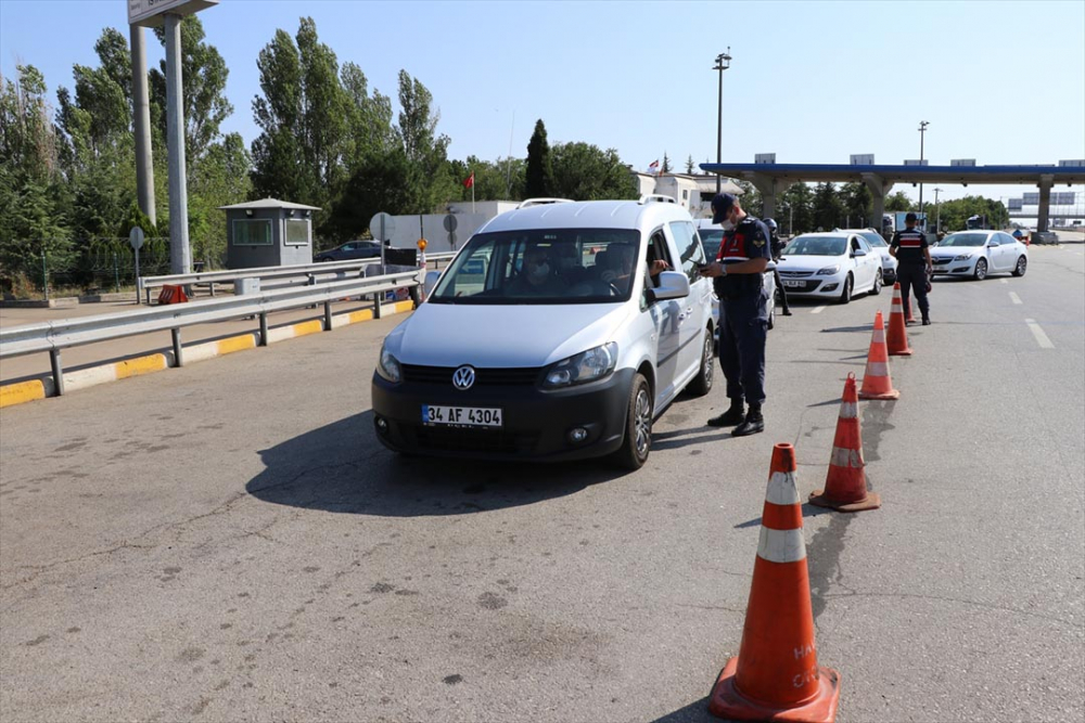 Karantinada olması gereken kişi, Ankara'dan Edirne'ye yolculuk yaparken yakalandı 7