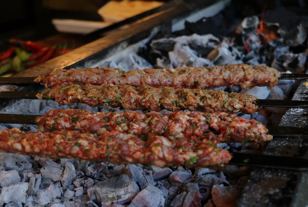 Adanalı ustalardan kovid-19'a karşı: 'Korona Kebap' 11