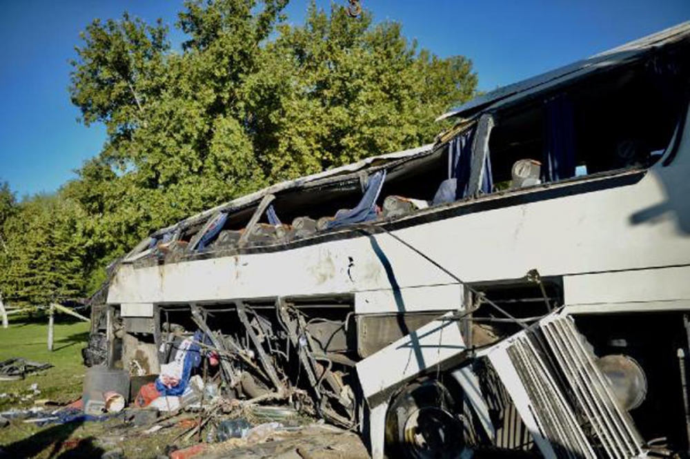 Eskişehir'de işçi servisi kaza yaptı: 2 ölü, 17 yaralı 10