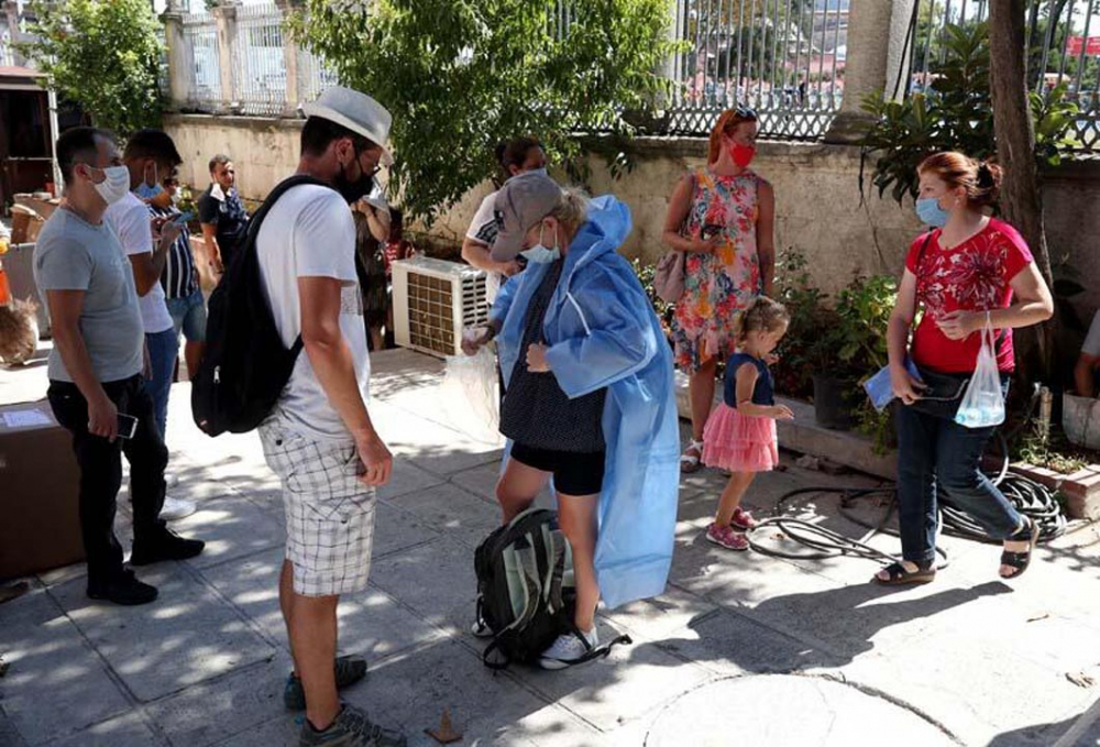 Ayasofya Camii'ne kıyafet düzenlemesi: Şortla girmek yasak 4