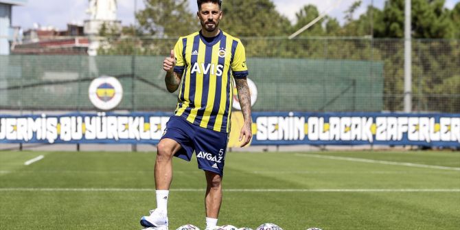 Jose Sosa: "Bir an önce sahaya dönmek istiyorum"