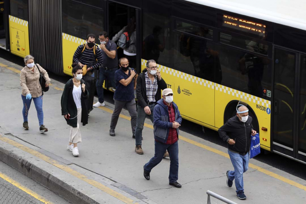 Kabine toplandı! Yeni tedbirler masada! Kısıtlamalar gelecek mi? 5