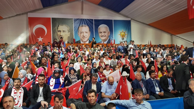 AK Parti Tuzla İlçe Kongresi Fotoğrafları 9