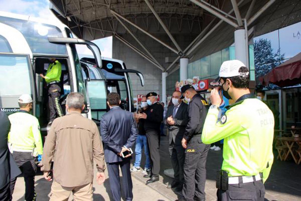 Bolu Valisi Ümit uyardı: Pozitif vakalar böyle artarsa yataklarımız yeterli gelmeyebilir 8